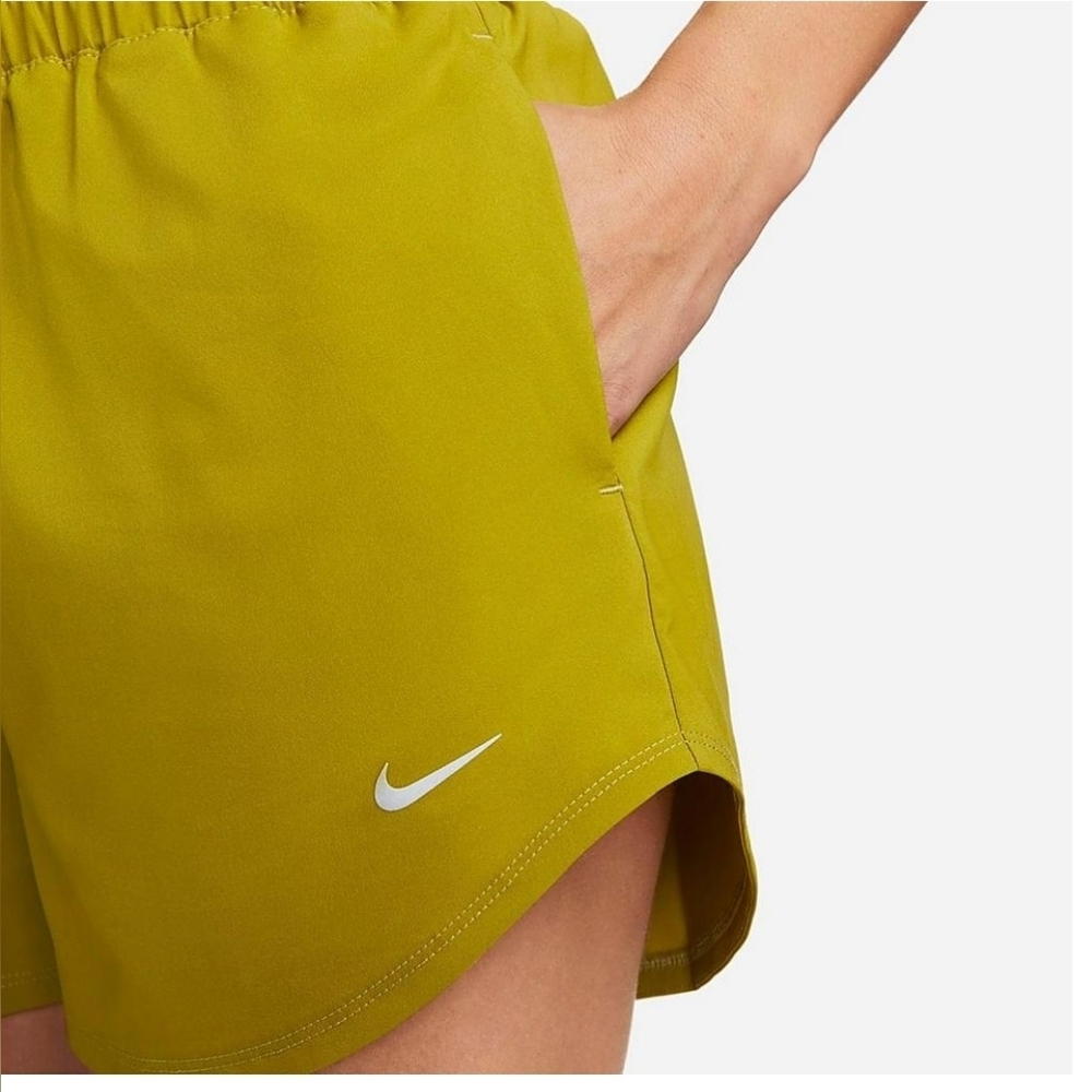 Women's Nike One Dri-FIT Ultra High-Waisted 3-Inch Brief-Lined Shorts size XS - Picture 4 of 11